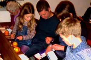 Making Christingles